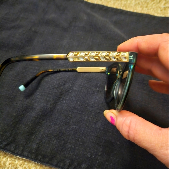 Tiffany sunglasses - Picture 3 of 8